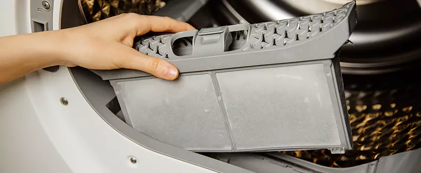 Signs Of A Clogged Dryer Lint Trap in Catalina Foothills, Arizona